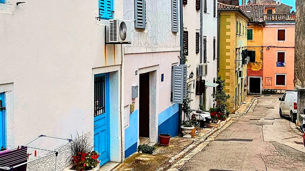 Das Haus an einer Steingasse der Altstadt